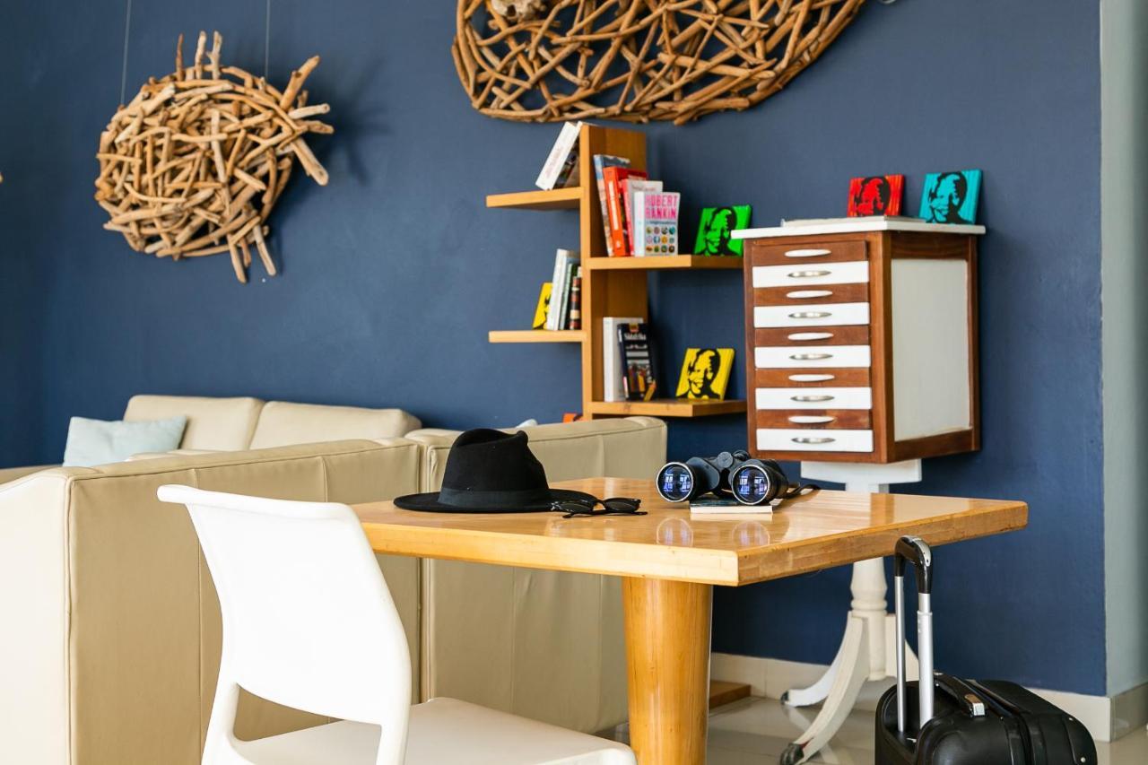 Zzzone Boutique Hostel Херманус Экстерьер фото